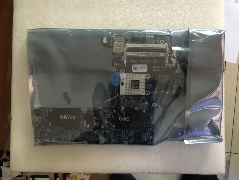 Dell Studio XPS 1340 0Y526R CN-0Y526R Y526R Základní deska DDR3 GT210M