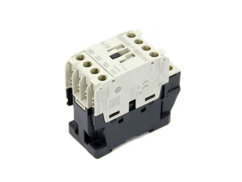 v sotck S-T10 220VAC Mitsubishi 3P 200 až 220 VAC Magnetický stykač
