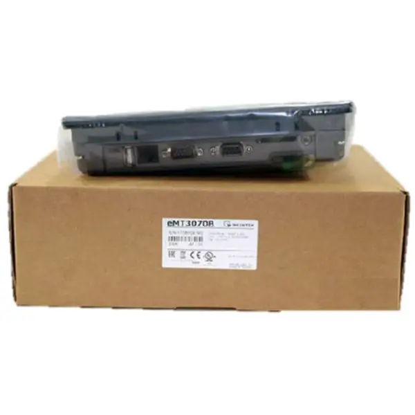 vyrobeno na Tchaj-wanu Weintek eMT3105P HMI 10.4