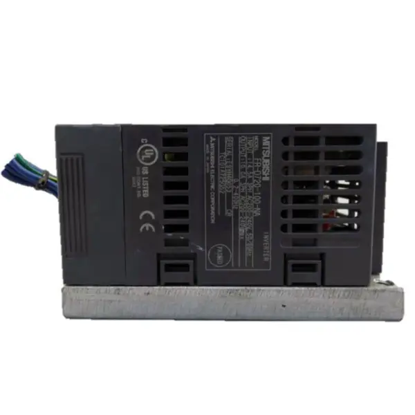 vyrobeno v Japonsku Mitsubishi FR-D720-100-NA FR-D700 Series VFD