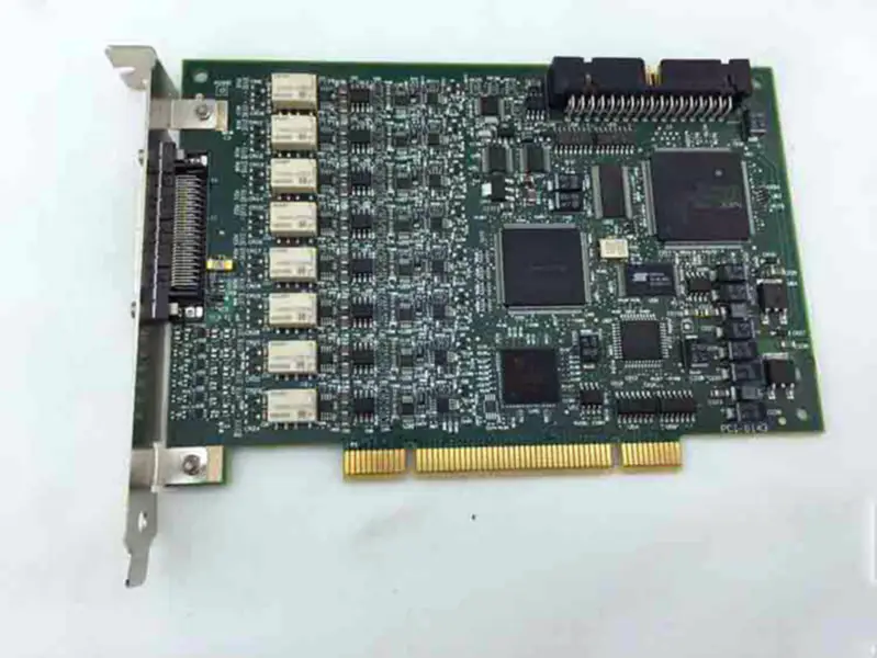 NI PCI-6143 778913-01 DAQ karta, 8 kanálů 16bitové simultánní vzorkování