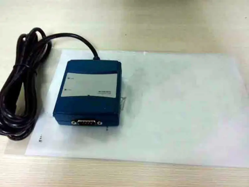 Zachytávací karta NI USB-8472