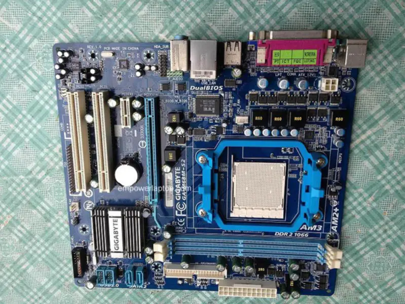 Základní deska Gigabyte GA-M68M-S2 M68M-S2 AM2 AM3