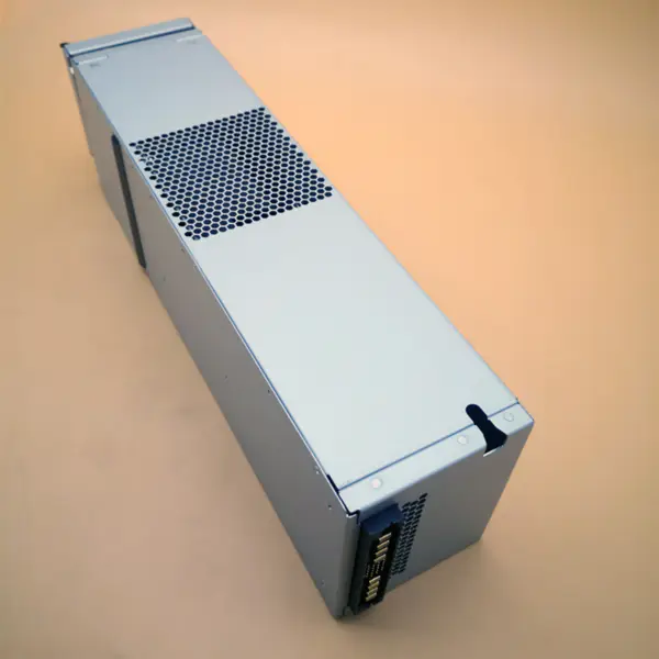 NetApp Xyratex DS4243 580W spínaný zdroj HB-PCM01-580-AC SPAXRTX-04G 82562-24 82562-12