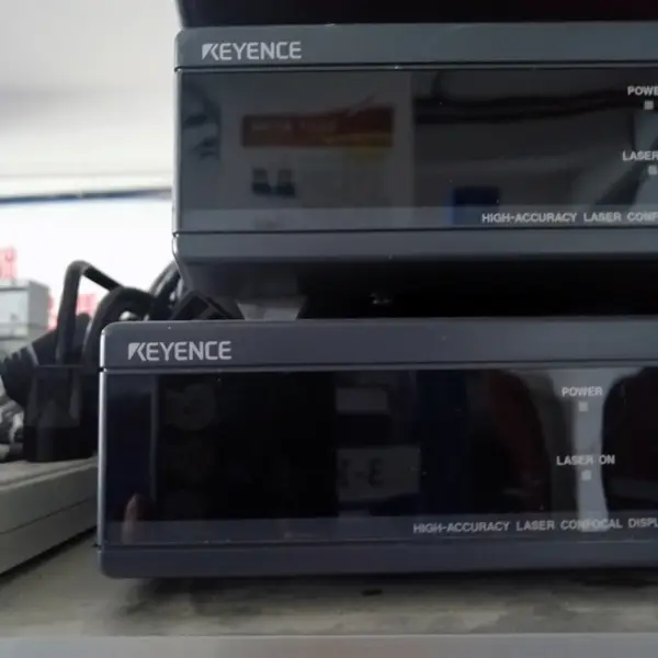 KEYENCE LT-9000