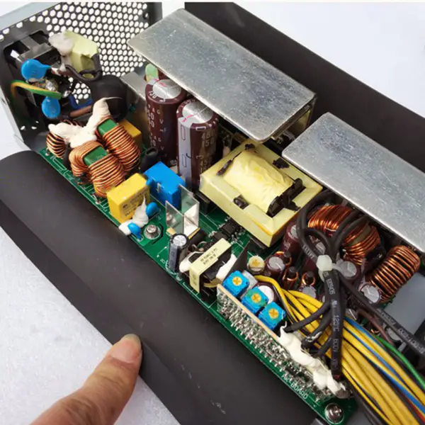 FSP600-702UH 600W serverový zdroj 2U
