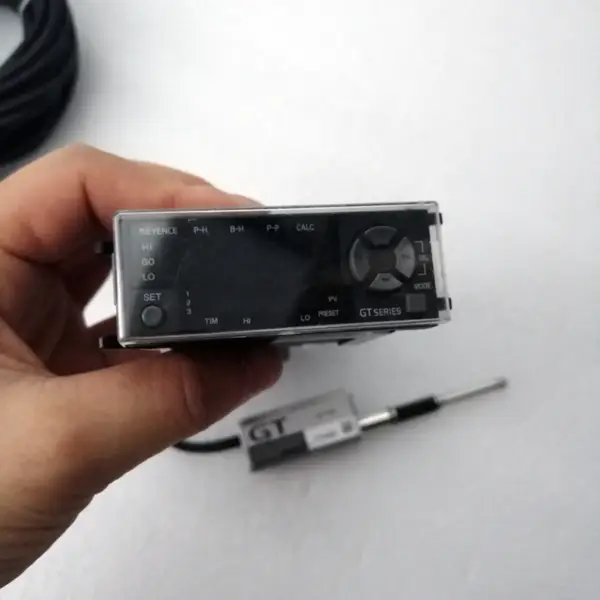 KEYENCE GT-76A