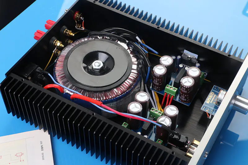 TDA7293 super heat double 100W vysoce výkonný profesionální horečkový zesilovač / monitor