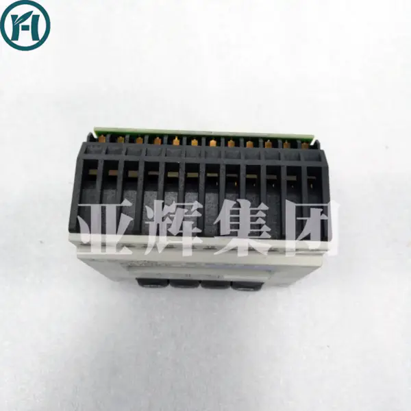 KEYENCE UD-300 Řídicí senzor