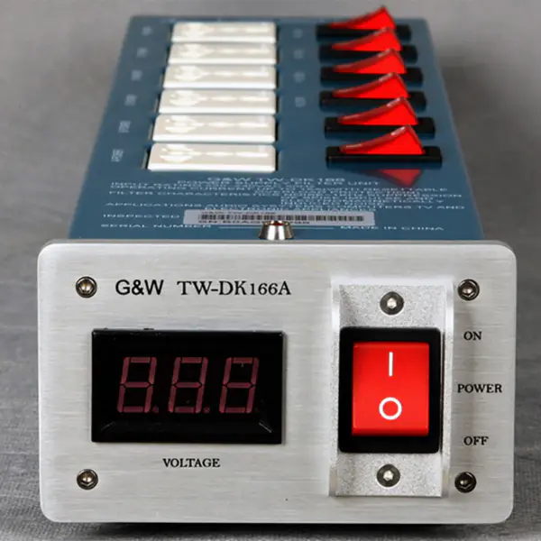 3000W 15A TW-DK166A filtr pro čističe napájení 6bitová zásuvka se zobrazením napětí