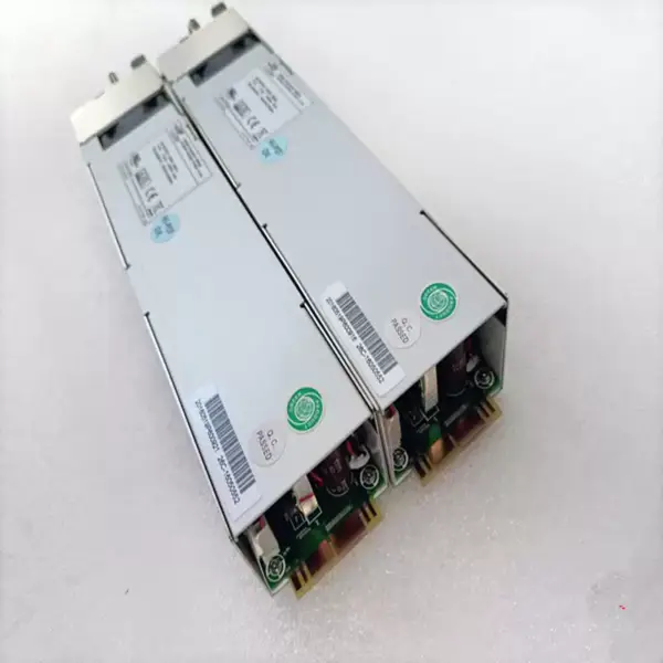 Zdroj napájení pro Zippy/Emacs 220W spínaný zdroj R1U-2220V