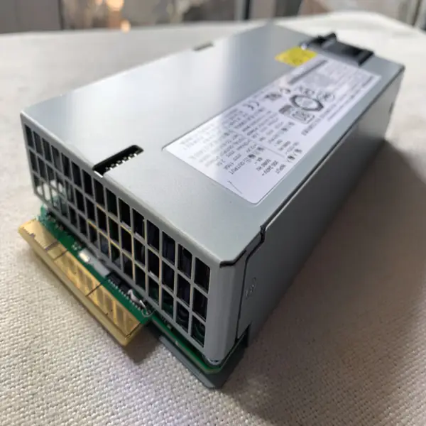 Zdroj napájení pro IBM X3850X6 X3950X6 X3750M4 1400W 7001616-J002 7001616-J000 69Y5953 69Y5954 39Y7233 39Y7232