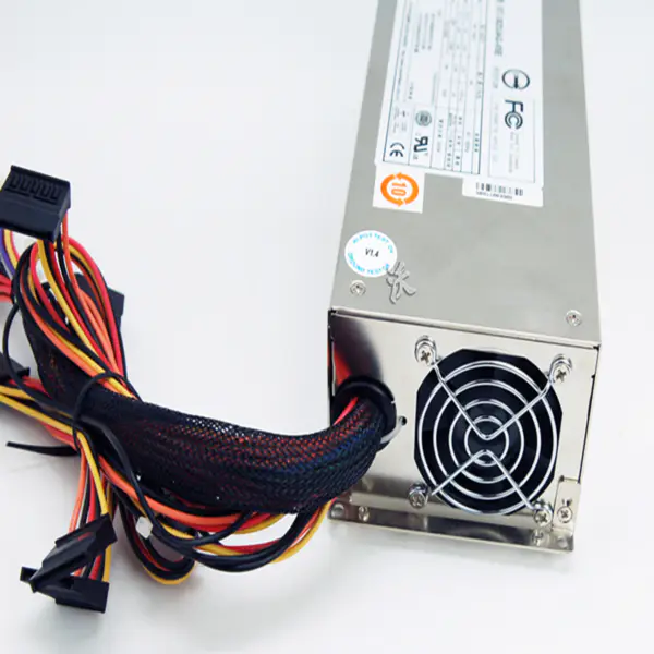 Zdroj napájení pro 2U 300W spínaný zdroj napájení Seventeam ST-302UAG-05E