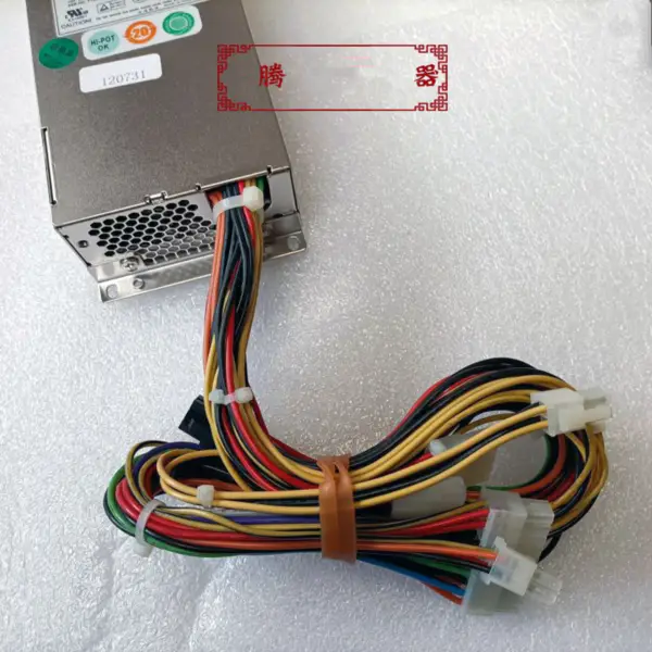 Zdroj napájení pro Zippy/Emacs 300W spínaný zdroj MP1S-5300V MP1S-5220V