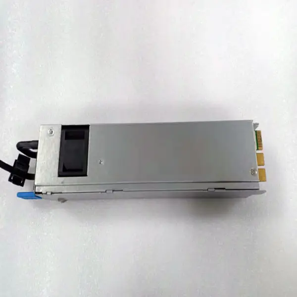 Zdroj napájení pro FSP 80plus Platinum Quanta D51PC-1U D52T-1U 700W spínaný zdroj YM-2701QBR