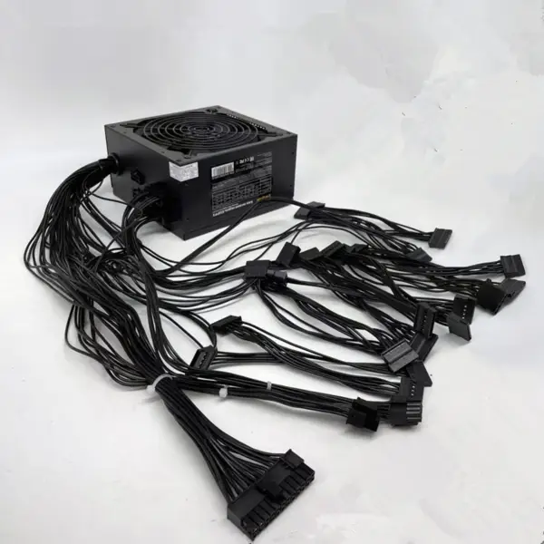Speciální napájecí zdroj pro 24 pevných disků IPFS Multi Hard Disk Power Supply Napájecí zdroj pro stolní počítače 24*SATA 750W