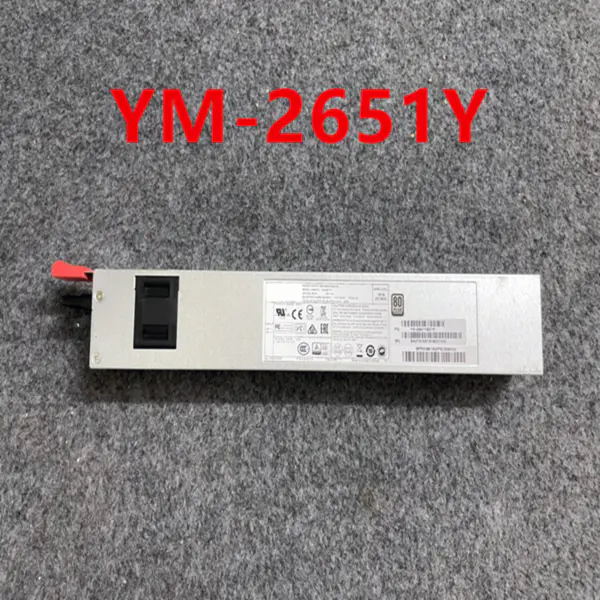 Zdroj napájení pro 3Y 650W spínaný zdroj YM-2651Y