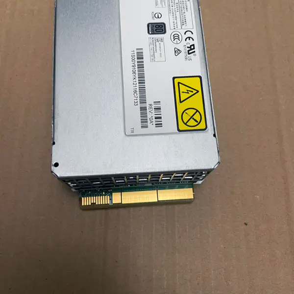 IBM X3650M5 1300W spínaný zdroj napájení FSE018 00Y9106 N33501L 00Y9107