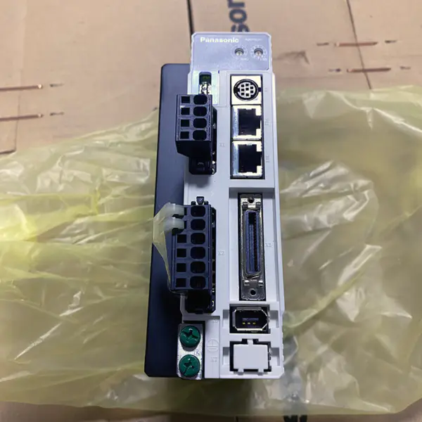 Nové střídavé servo Panasonic 400W MBDDT2210A41