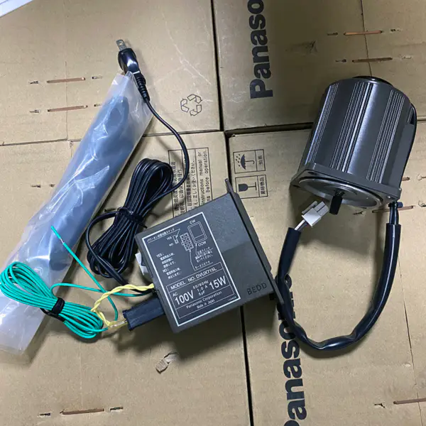 Jednofázový indukční motor Panasonic IP20 4P 15W M71X15GD4L