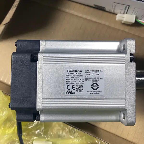 Střídavý servomotor Panasonic 0,75 kW MSMF082L1S2