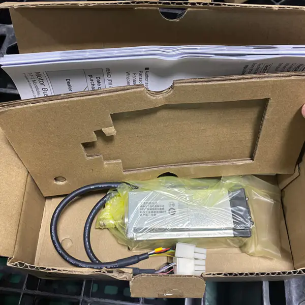 Střídavý servomotor Panasonic 0,1 kW MHMF012L1T2