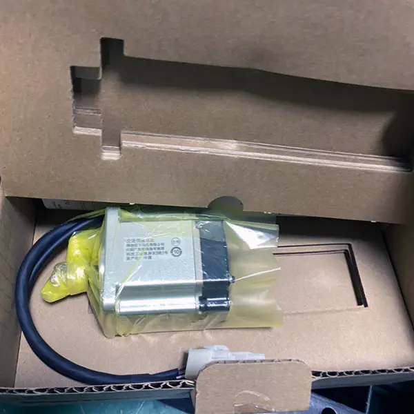Střídavý servomotor Panasonic 0,2 kW MHMF022L1S2