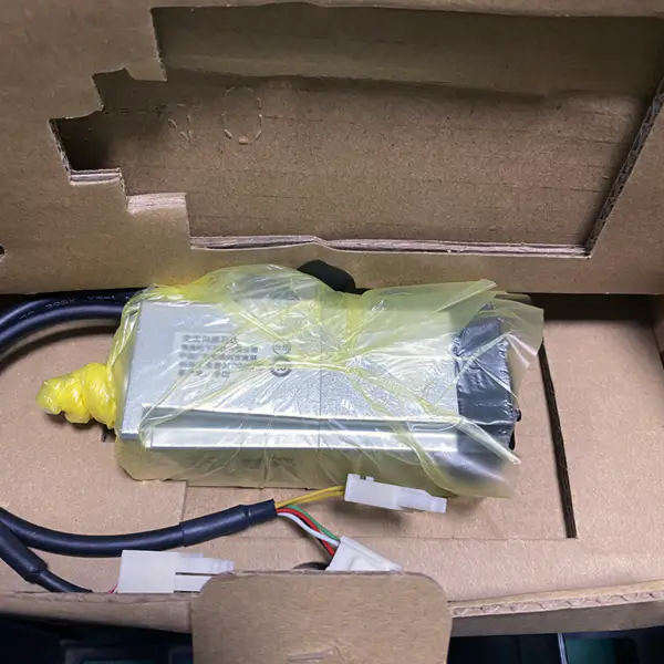 Střídavý servomotor Panasonic 0,1kw MHMF011L1B2
