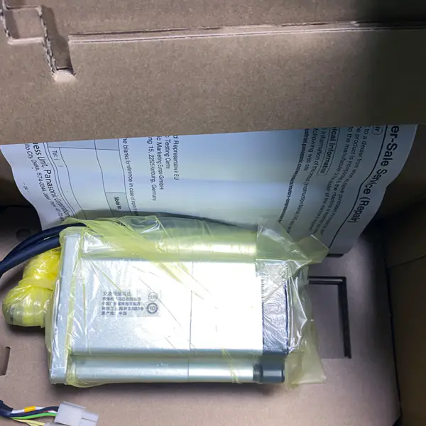 Střídavý servomotor Panasonic 0,75 kW MHMF082L1B2