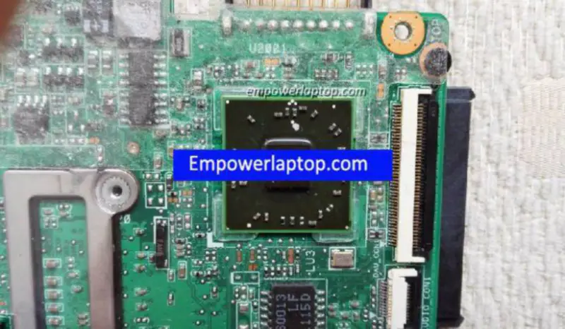 Základní deska Asus 1015T