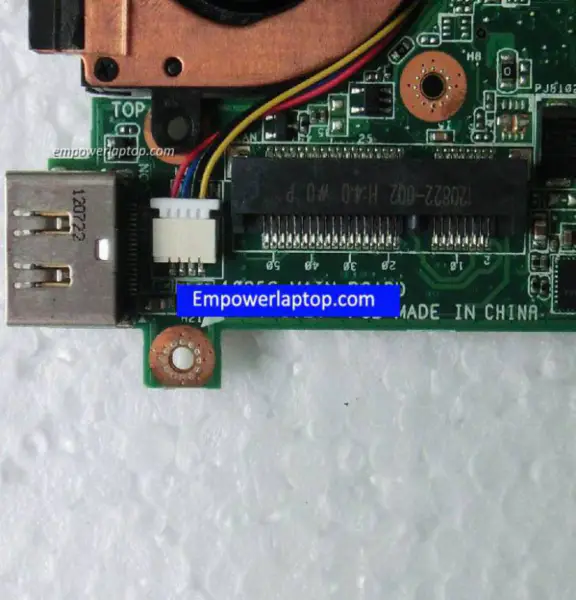 Základní deska Asus 1025C