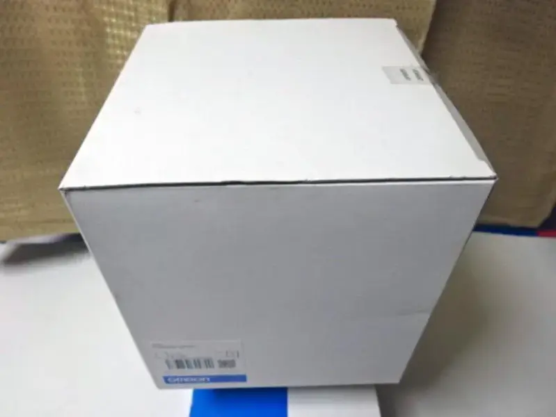 OMRON C200HS-CPU21