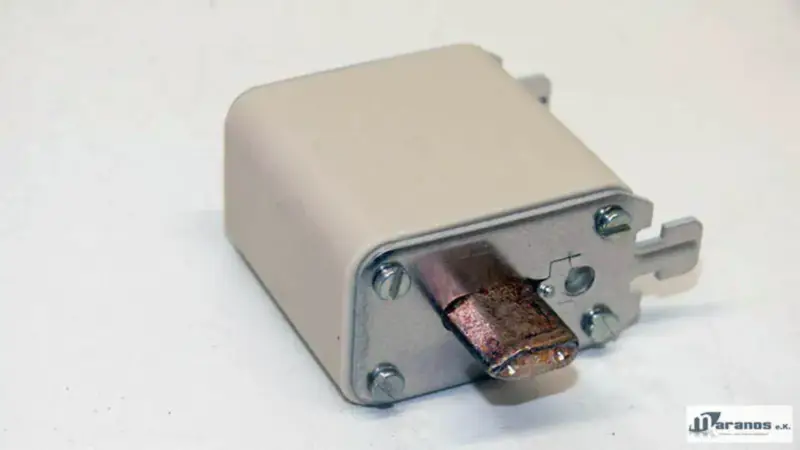 Siemens 3NA3832