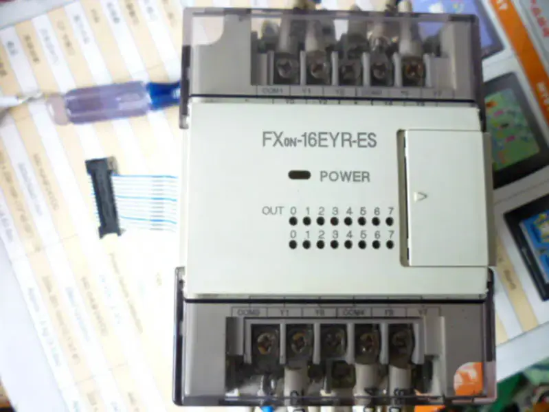 Mitsubishi PLC FX0N-16EYR-ES