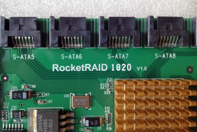 RocketRAID HighPoint RocketRAID 1820 V1.0 Řadicí karta vícekanálového RAID pro průmyslové základní desky SATA