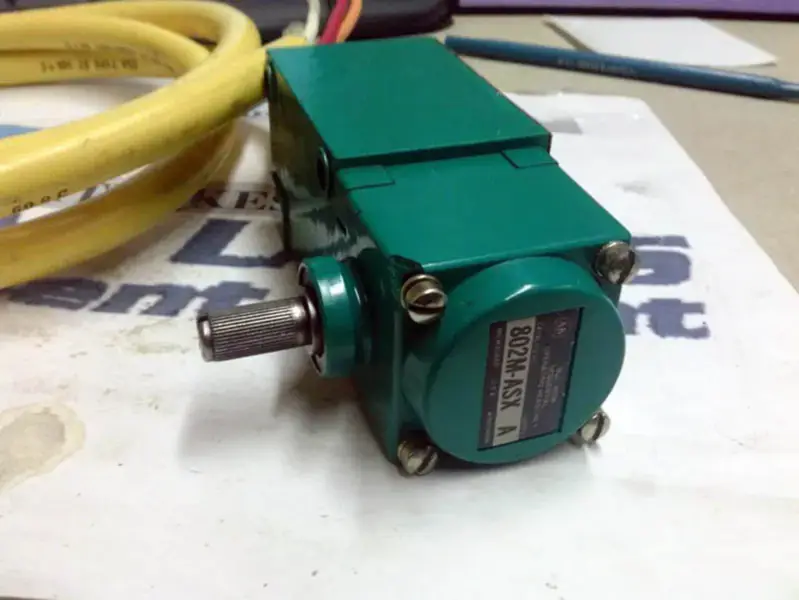 Allen-Bradley 802M-XY5
