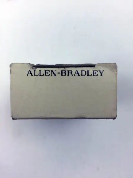 Allen-Bradley 700-CR8