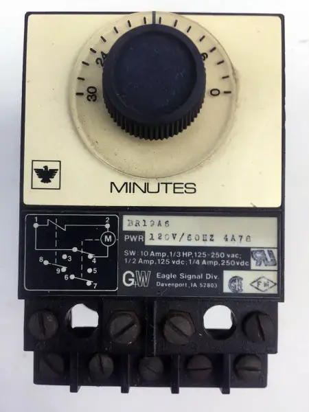 Eagle Signal BR19A6