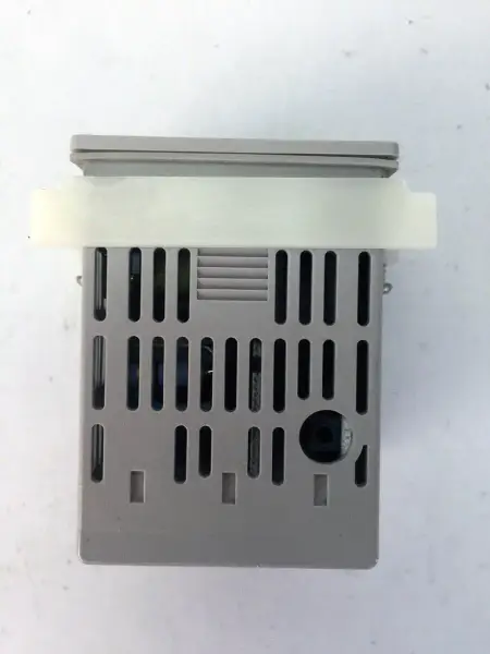AZBIL C15TV0RA0300