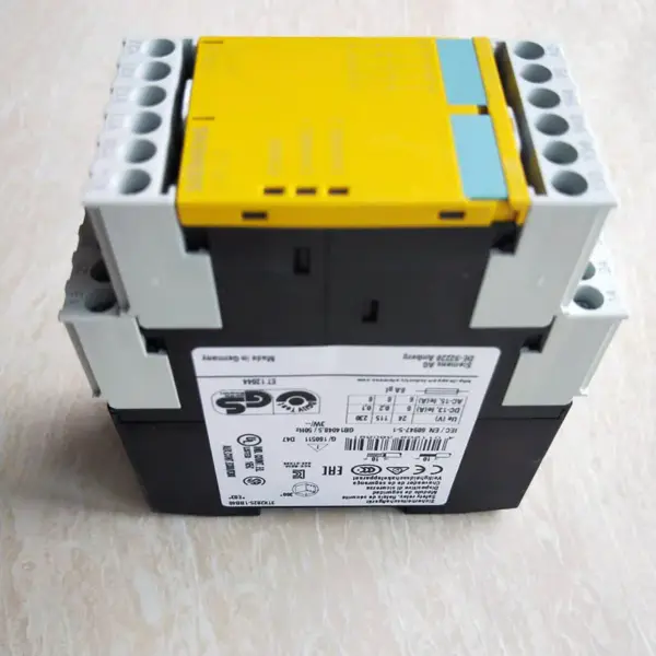 Siemens 6SL3210-5BE17-5UV0
