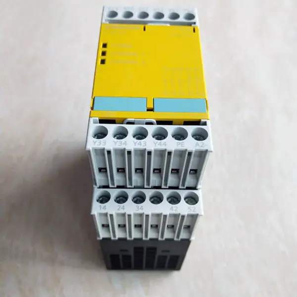 Siemens 6SL3210-5BE17-5UV0