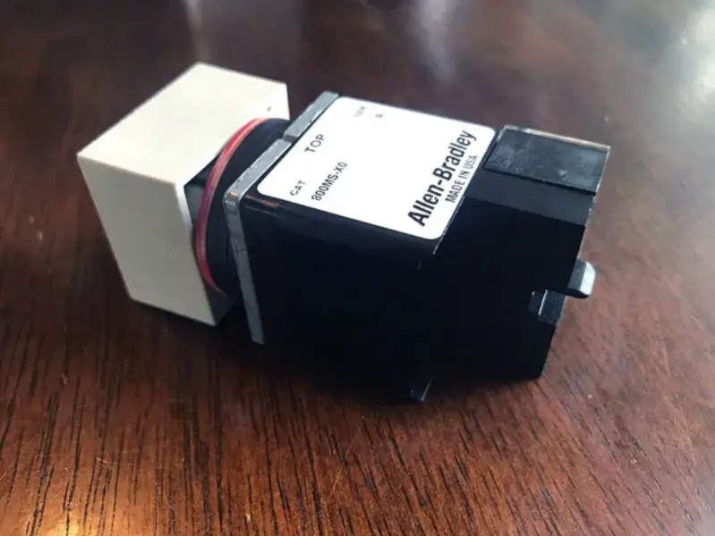 Allen-Bradley 800MS-A1A19