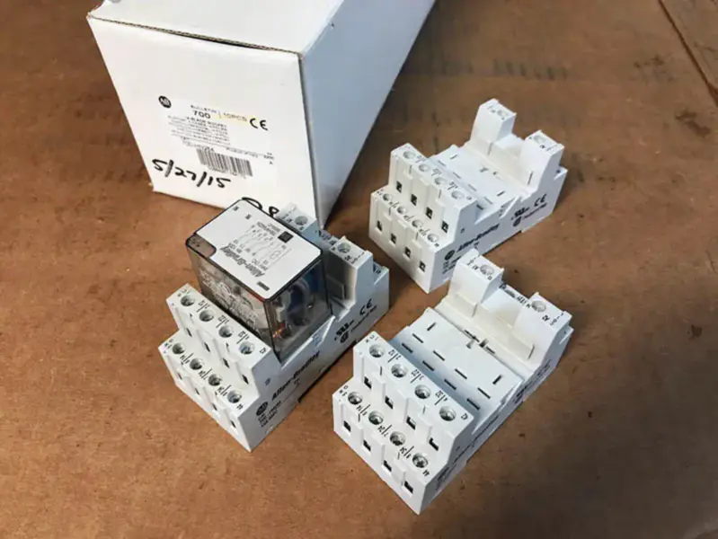Allen-Bradley 700-HN264