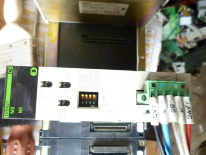 OMRON PLC CS1W-DRM21