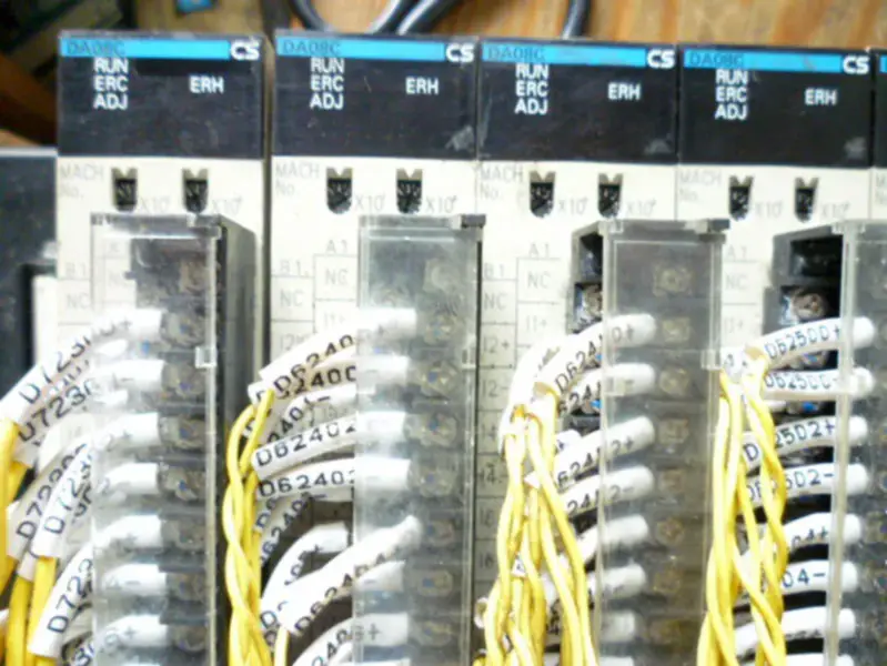 OMRON PLC CS1W-DA08C