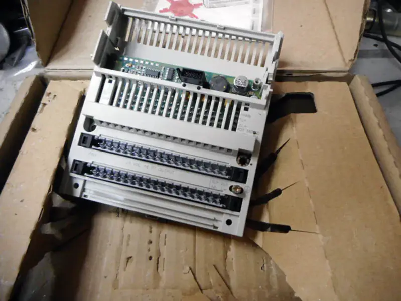 SCHNEIDER ELECTRIC 170ADO34000