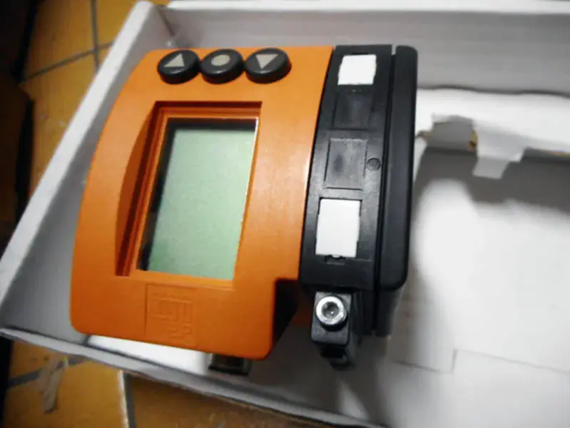IFM Efector OOF-FPKG/M12/KL2