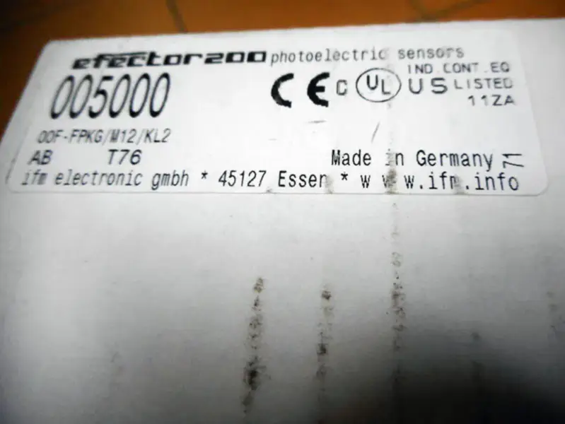 IFM Efector OOF-FPKG/M12/KL2