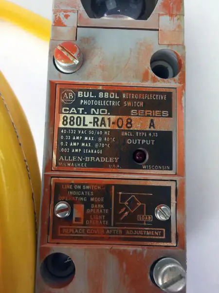 Allen-Bradley 880L-RA1-08