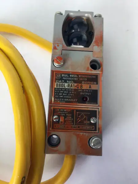 Allen-Bradley 880L-RA1-08